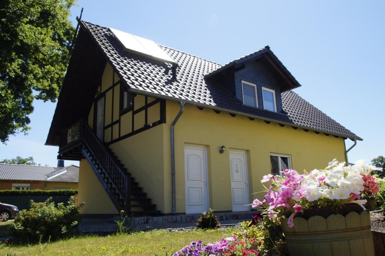Ferienwohnungen Am Roten Nil Lübben エクステリア 写真